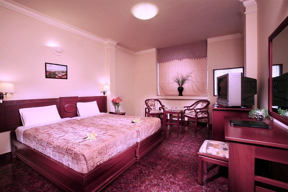 Cabana Hotel Saigon - Ly Tu Trong Хошимин Екстериор снимка