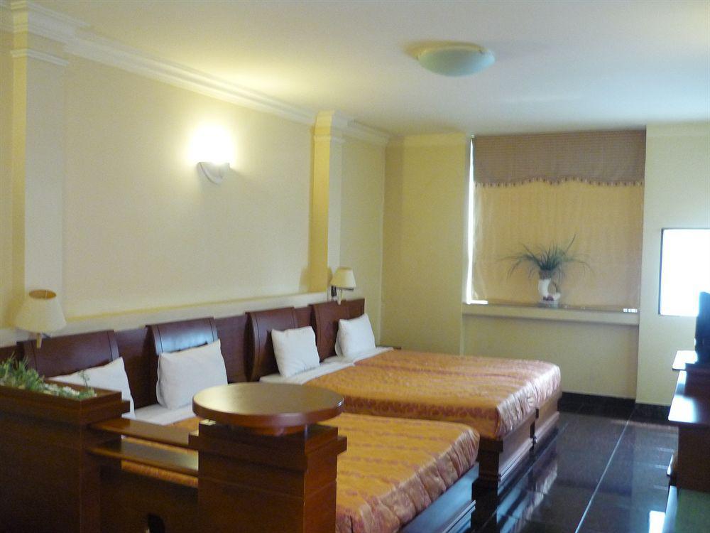 Cabana Hotel Saigon - Ly Tu Trong Хошимин Екстериор снимка